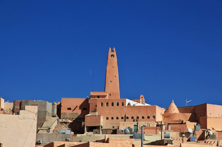 view-ghardaia-city-sahara-desert-algeria_134785-4721